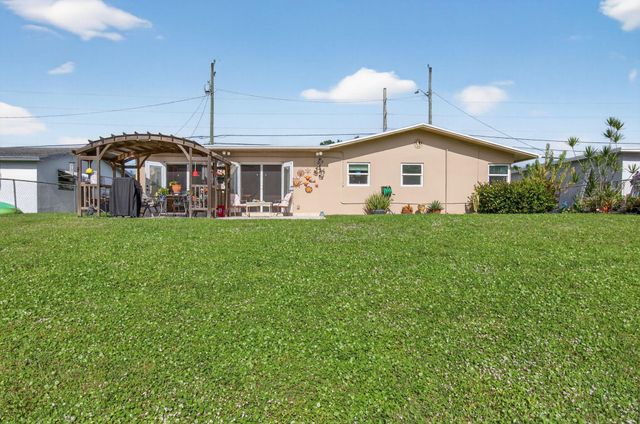 1060 Old Boynton Road, Boynton Beach, FL 33426