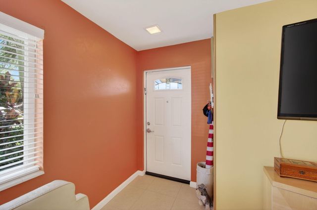 1060 Old Boynton Road, Boynton Beach, FL 33426