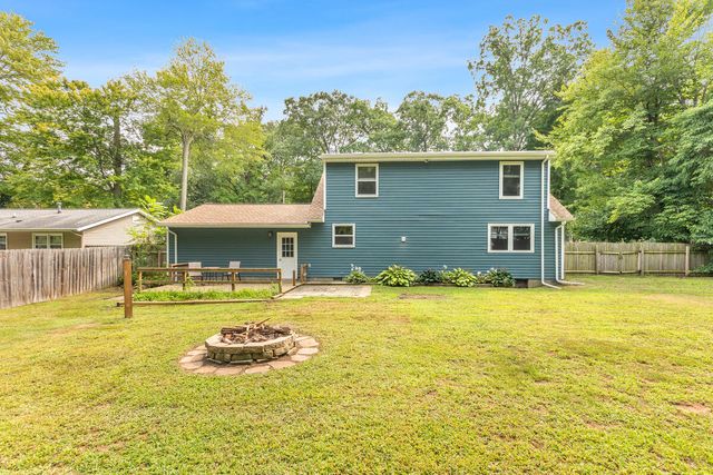 140 W Oak Street, Fruitport, MI 49415