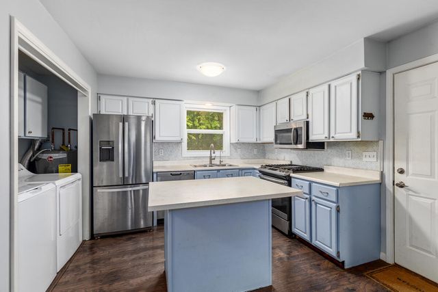 140 W Oak Street, Fruitport, MI 49415