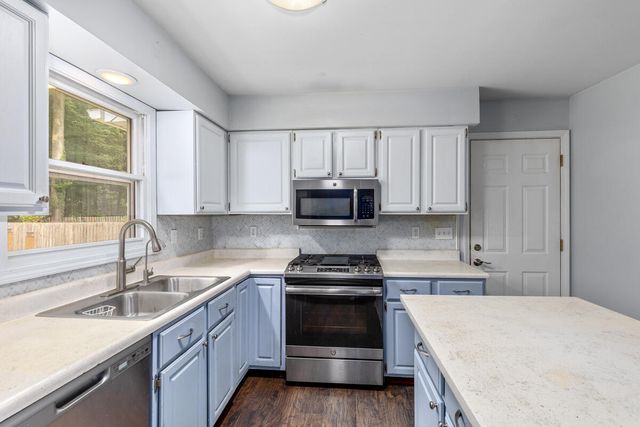 140 W Oak Street, Fruitport, MI 49415