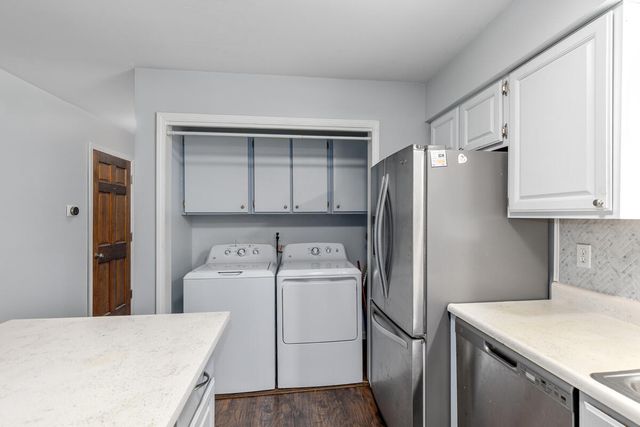 140 W Oak Street, Fruitport, MI 49415