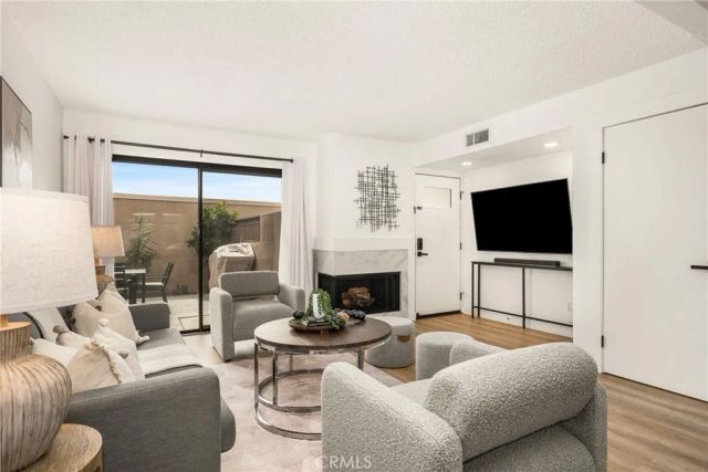 25761 Le Parc 105, Lake Forest, CA 92630