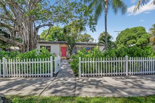 5009 Spruce Avenue, West Palm Beach, FL 33407
