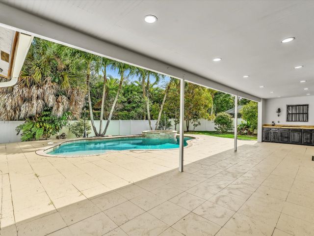 9125 Old Pine Road, Boca Raton, FL 33428