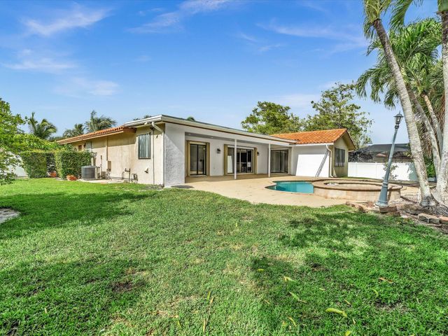 9125 Old Pine Road, Boca Raton, FL 33428