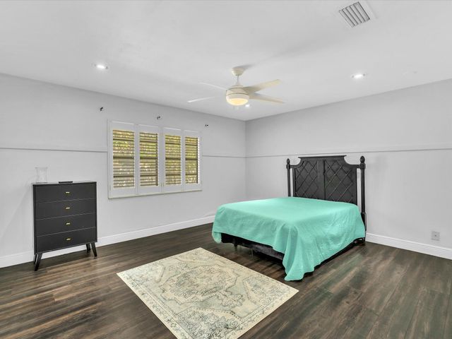 9125 Old Pine Road, Boca Raton, FL 33428