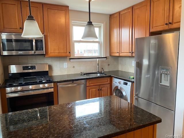 255-36 74th Avenue G-2, Glen Oaks, NY 11004