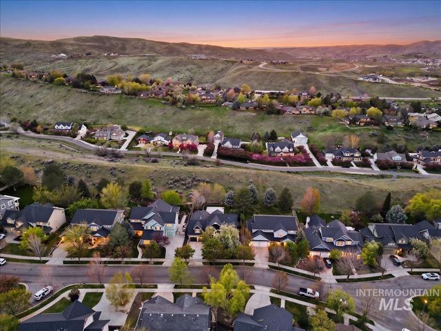 12935 N Schicks Ridge Rd, Boise, ID 83714