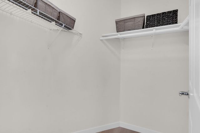 320 Caldecott 116, Oakland, CA 94618