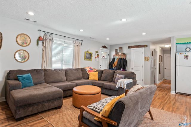 89 Bearden Drive, Grant, AL 35747