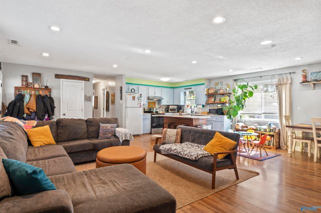 89 Bearden Drive, Grant, AL 35747