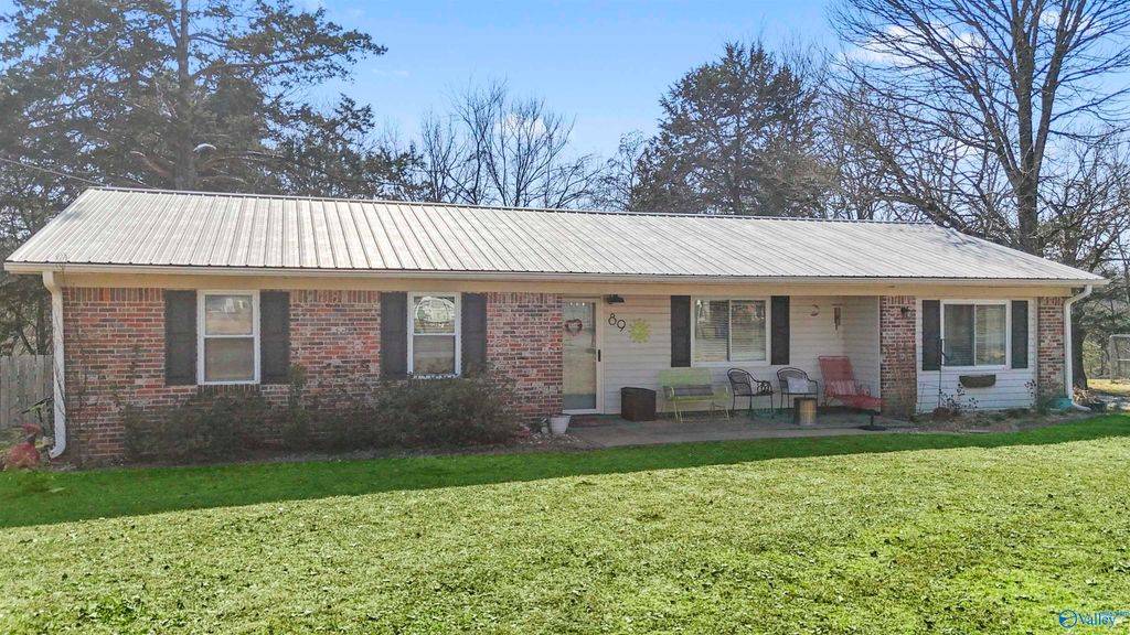 89 Bearden Drive, Grant, AL 35747