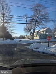 648 RIDGE RD, Monmouth Junction, NJ 08852