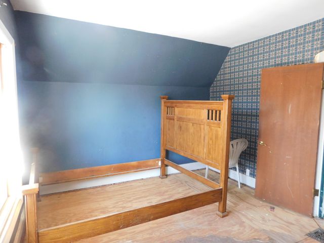 1649 La Porte Avenue, Whiting, IN 46394