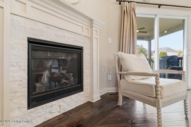 4925 Carriage Pass Pl, Louisville, KY 40299