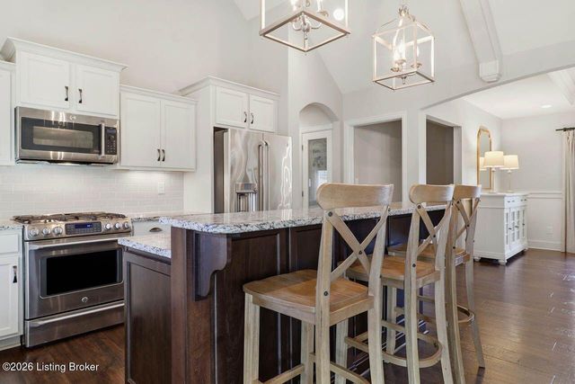 4925 Carriage Pass Pl, Louisville, KY 40299