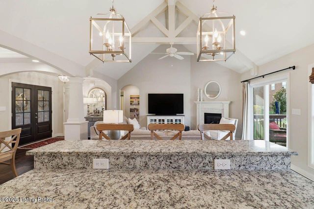 4925 Carriage Pass Pl, Louisville, KY 40299