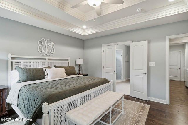 4925 Carriage Pass Pl, Louisville, KY 40299