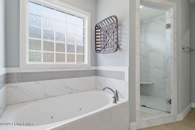 4925 Carriage Pass Pl, Louisville, KY 40299