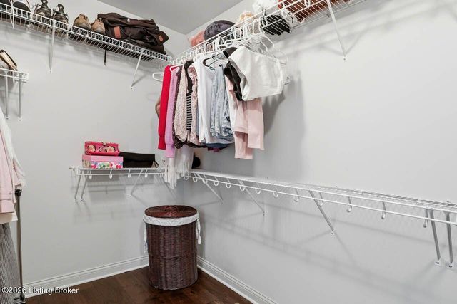 4925 Carriage Pass Pl, Louisville, KY 40299