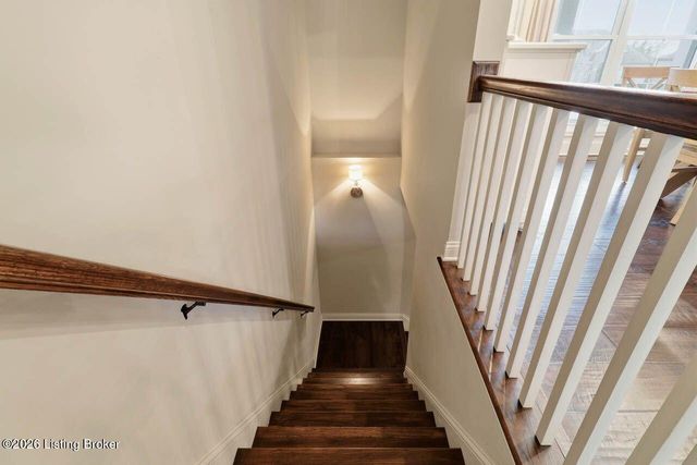 4925 Carriage Pass Pl, Louisville, KY 40299