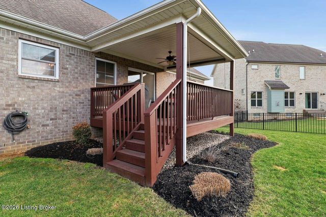 4925 Carriage Pass Pl, Louisville, KY 40299