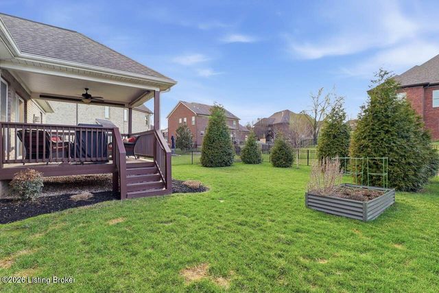 4925 Carriage Pass Pl, Louisville, KY 40299