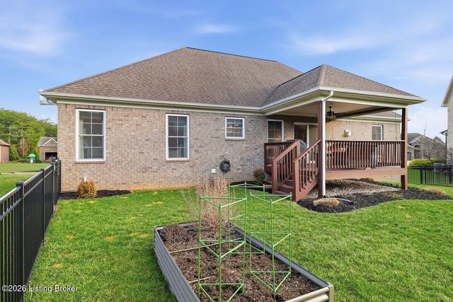 4925 Carriage Pass Pl, Louisville, KY 40299