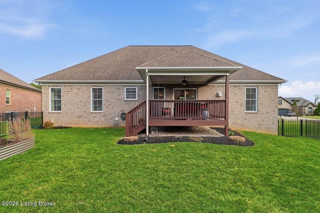 4925 Carriage Pass Pl, Louisville, KY 40299