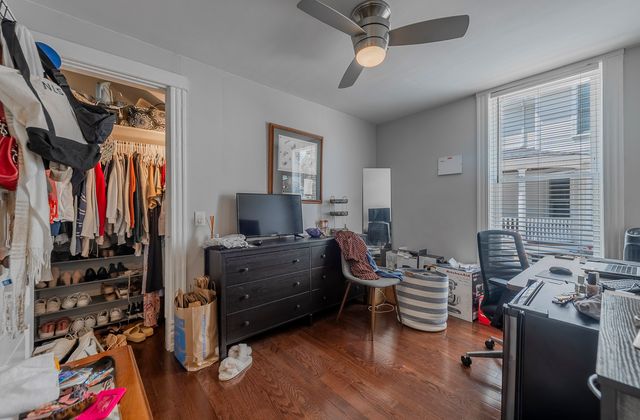 25 S 6th Avenue 1, La Grange, IL 60525