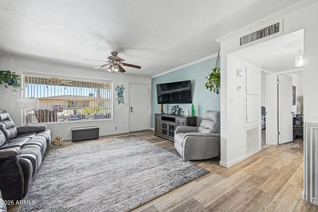 4028 E CLOVIS Circle, Mesa, AZ 85206