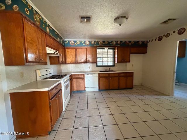 400 Mosser Drive, Lafayette, LA 70508