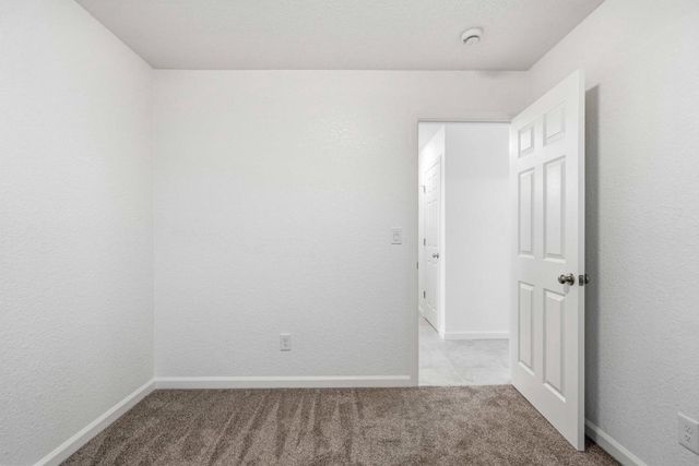 1316 Riverette Dr, Modesto, CA 95351