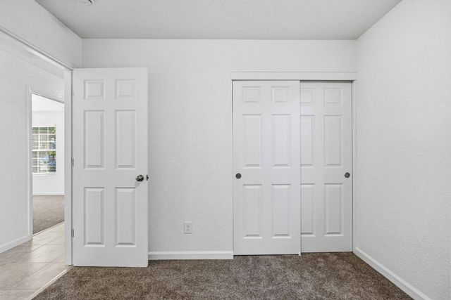 1316 Riverette Dr, Modesto, CA 95351