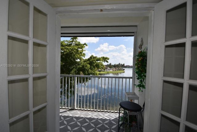 1401 SW 134th Way 402C, Pembroke Pines, FL 33027
