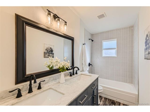 1702 S Naples St, Aurora, CO 80017