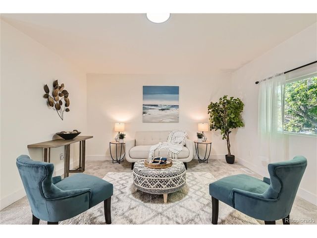 1702 S Naples St, Aurora, CO 80017