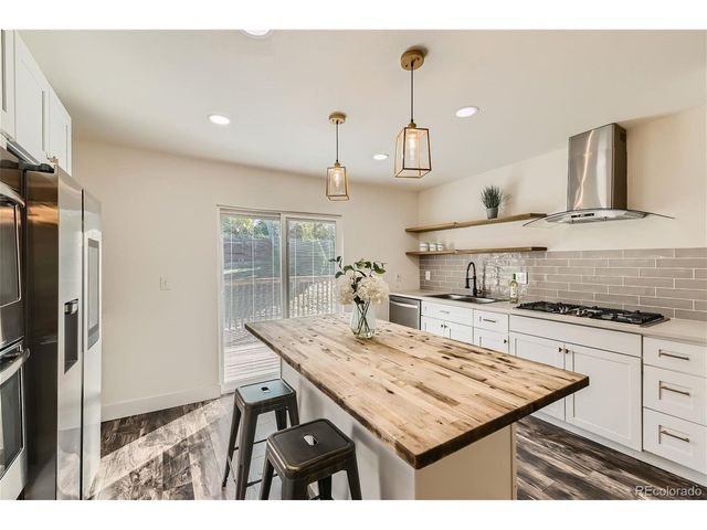 1702 S Naples St, Aurora, CO 80017