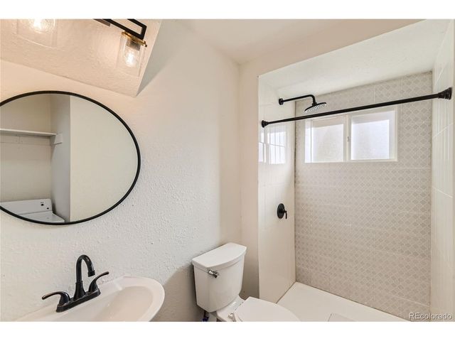 1702 S Naples St, Aurora, CO 80017