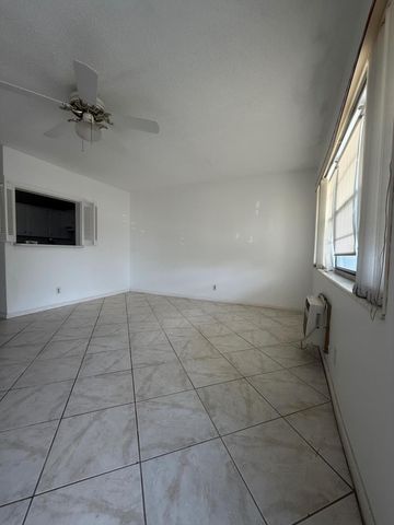 152 Berkshire G, West Palm Beach, FL 33417