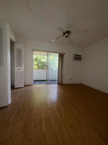 152 Berkshire G, West Palm Beach, FL 33417