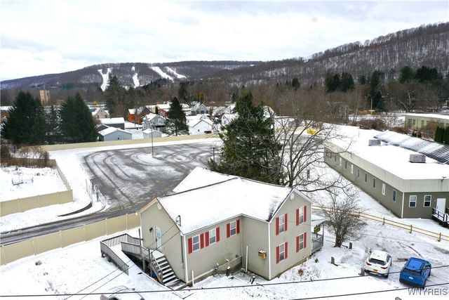 6 Martha Street, Ellicottville, NY 14731