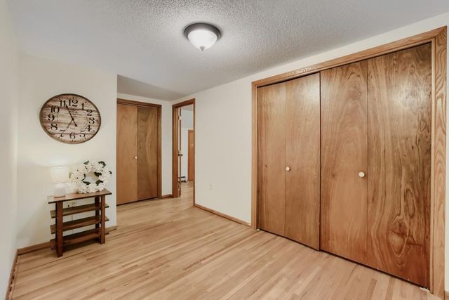 3010 Fairview Avenue N, Roseville, MN 55113