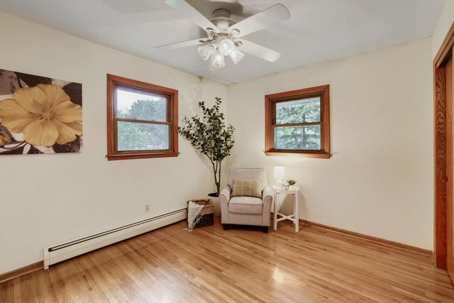 3010 Fairview Avenue N, Roseville, MN 55113