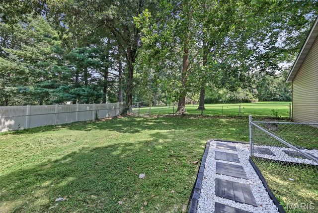 1202 Cart Lane, Belleville, IL 62221