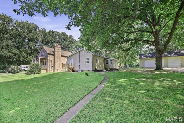 1202 Cart Lane, Belleville, IL 62221
