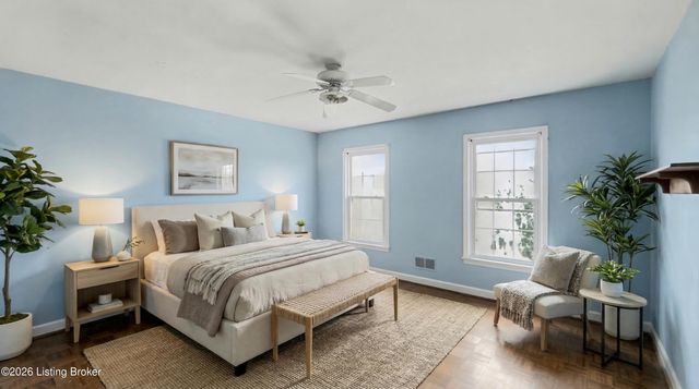 2406 Phoenix Hill Dr, Louisville, KY 40207