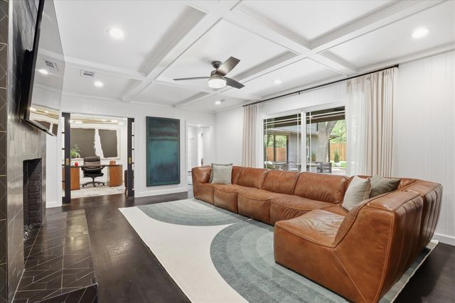 6914 Northaven Road, Dallas, TX 75230