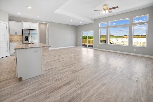 1416 Heartland Street, Fairfax, IA 52228